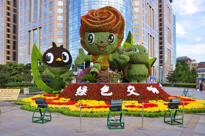 肥城垂直花園雕塑怎么實(shí)現(xiàn)節(jié)能減排？